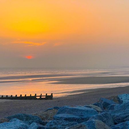 Sea 'N' Stars Platinum Plus Holiday Home With Views, Free Wifi And Netflix Camber Extérieur photo