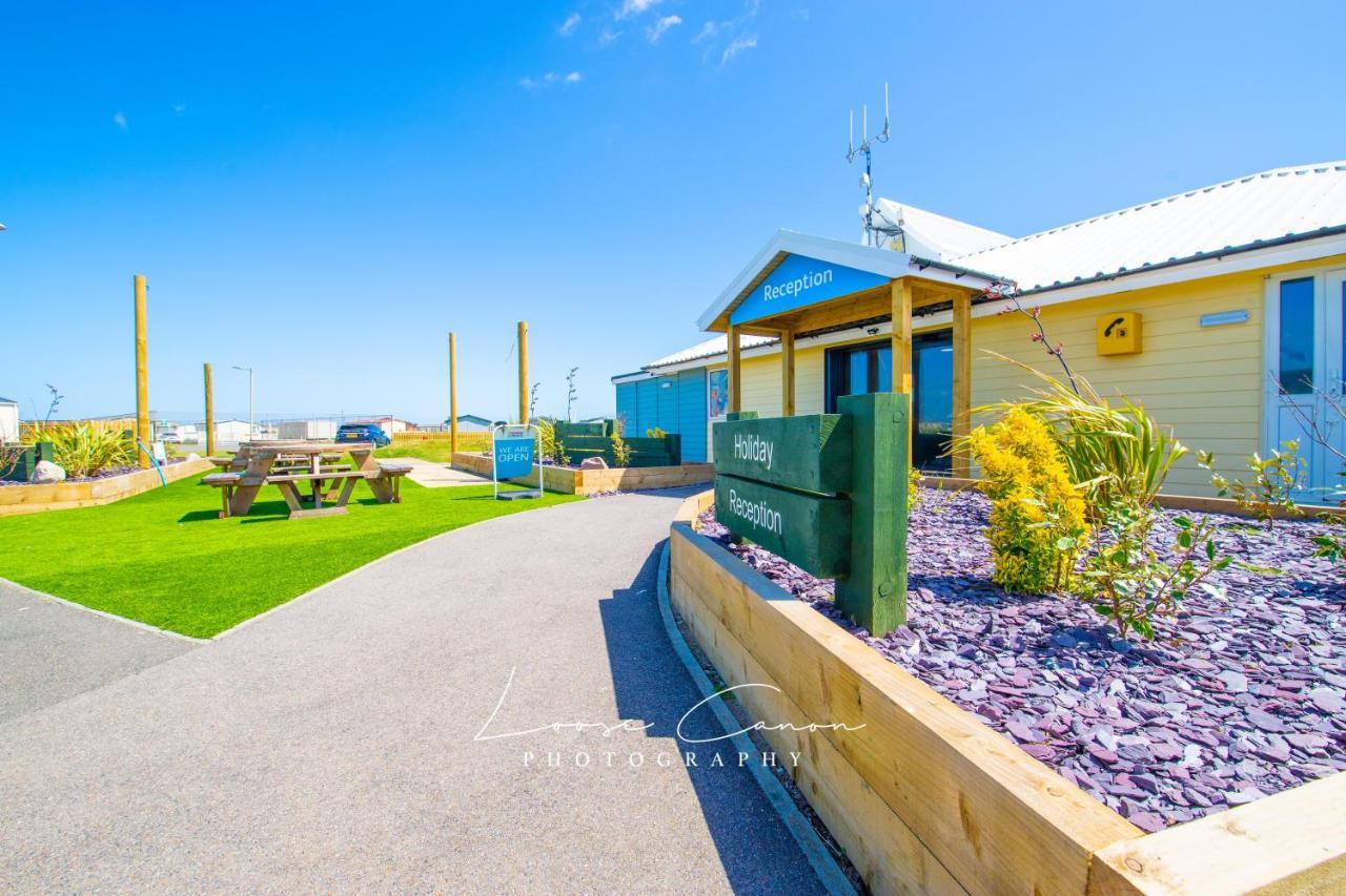 Sea 'N' Stars Platinum Plus Holiday Home With Views, Free Wifi And Netflix Camber Extérieur photo